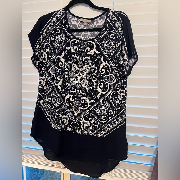 Roz and Ali, bedazzled shirt in black and white. Silky feel. NWOT - Picture 1 of 5